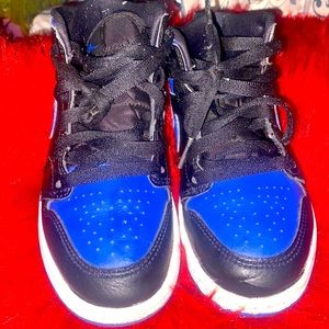 Nike sneakers size 13c